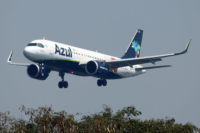 Airbus A320 (PR-YSL)