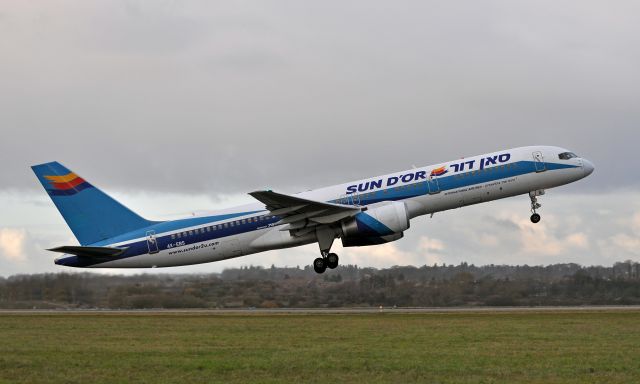 Boeing 737-700 (4X-EBS)