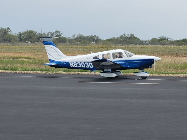Piper Dakota / Pathfinder (N8303D)