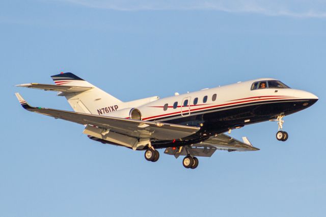 Hawker 800 (N761XP)