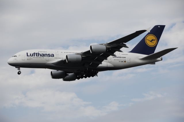 Airbus A380-800 (D-AIMC) - Final Approach to Narita Intl Airport Rnwy16R on 2012/08/18