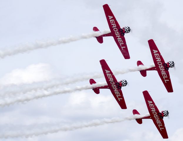 North American T-6 Texan (N742C)