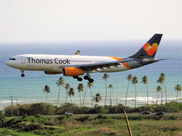 Airbus A330-200 (G-TCXB)