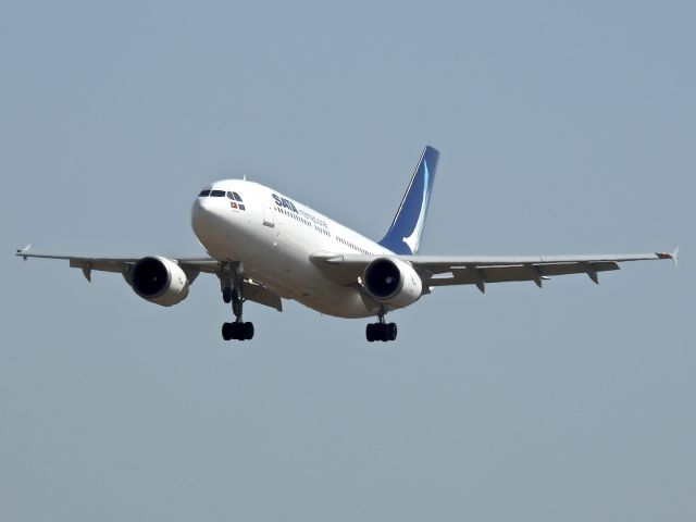 Airbus A320 (CS-TGU)