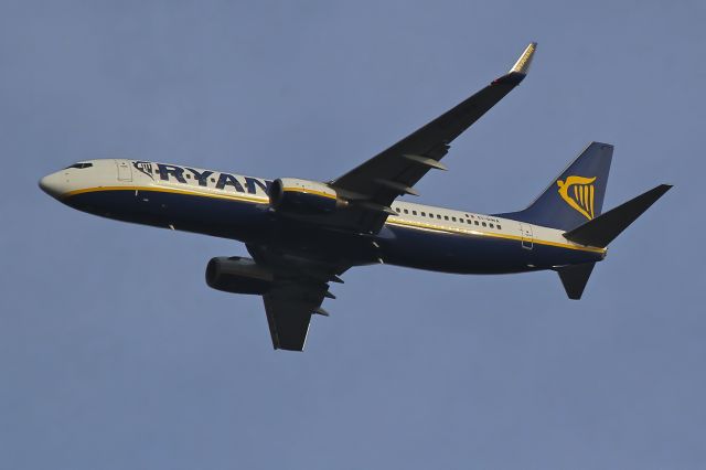 Boeing 737-800 (EI-DWA)