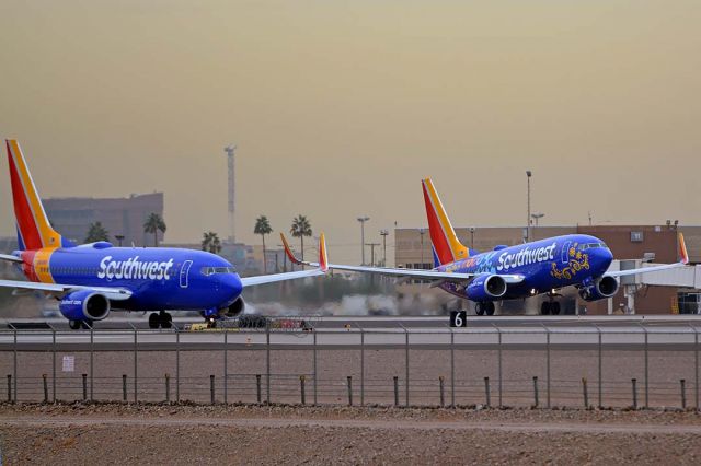 Boeing 737-700 (N7816B) - Southwest 737-7L9 N7816B Coco at Phoenix Sky Harbor on November 30, 2017.