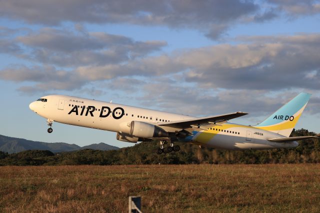 BOEING 767-300 (JA613A) - September 21, 2022:HKD-HND.