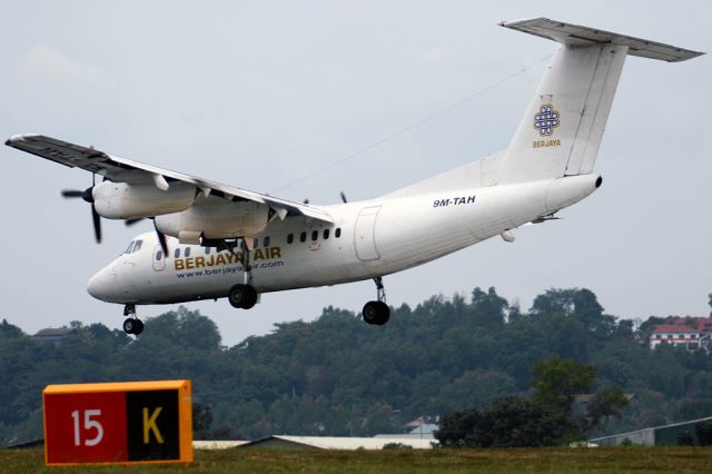 De Havilland Canada Dash 7 (9M-TAH)