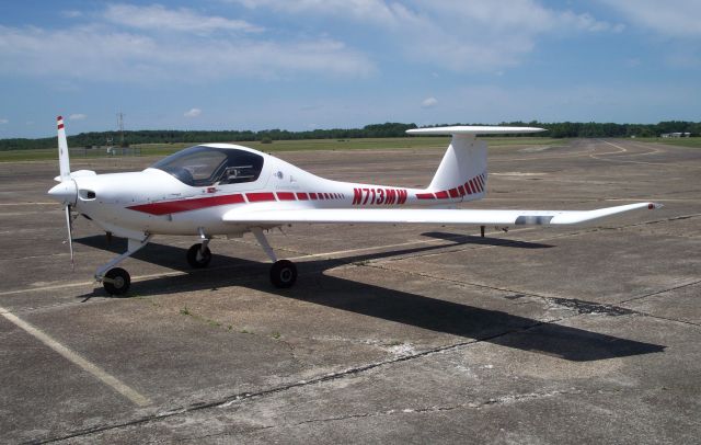 Diamond DA-20 (N713MW)