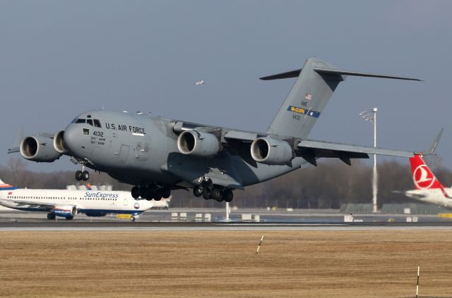 Boeing Globemaster III (04-4132)