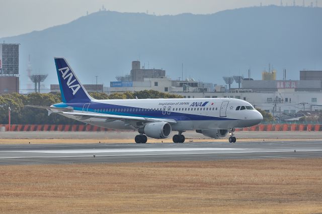 Airbus A320 (JA8997)