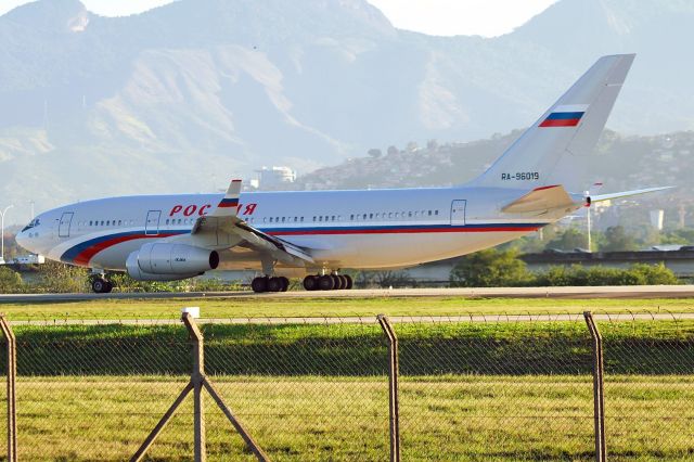 Ilyushin Il-96 (RA-96019)