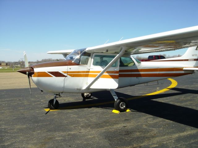 Cessna Skyhawk (N6172D) - Skyhawk 180HP