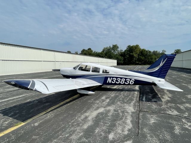 Piper Cherokee (N33836)
