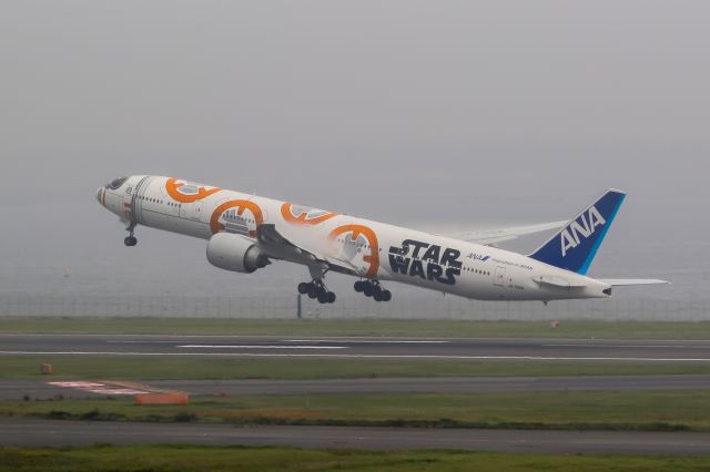 BOEING 777-300 (JA789A)