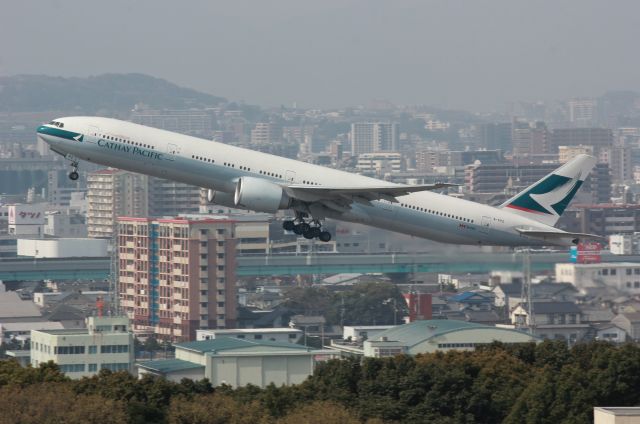 Boeing 777-200 (B-KPZ)