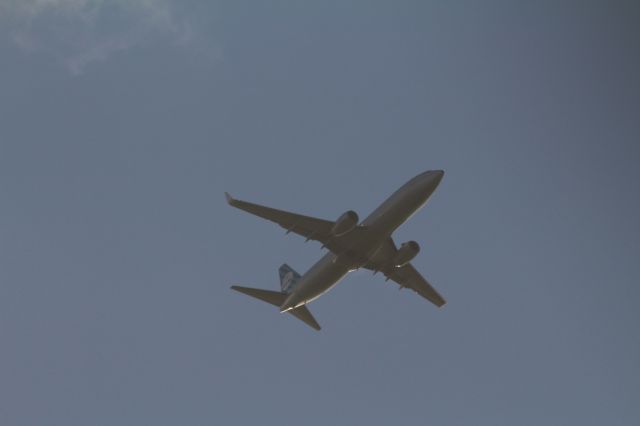 Boeing 737-700 (PH-BXA) - Boeing 737-8K2, KLM, flies over Nieuwkoop for landing on Aalsmeerbaan at Schiphol.