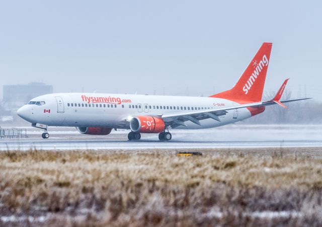 Boeing 737-800 (C-GLRN) - Wishing they had stayed in Orlando, Sunwing 33 arrives home to a return of Winter!