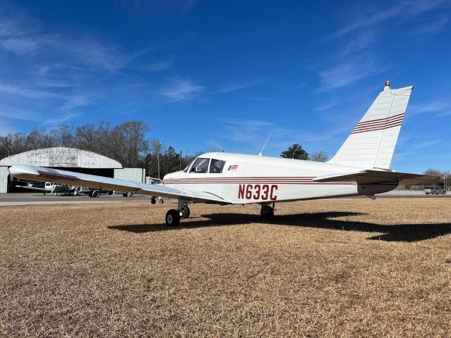 Piper Cherokee (N633C)