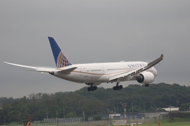 Boeing 787-8 (N26909) - 24 September 2016:DEN-NRT.