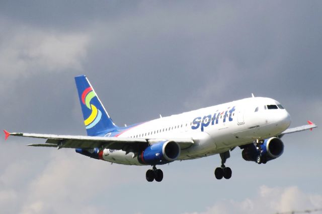 Airbus A320 (N603NK) - Approach to 9L at FLL