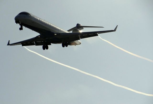 Canadair Regional Jet CRJ-700 (N607SK)