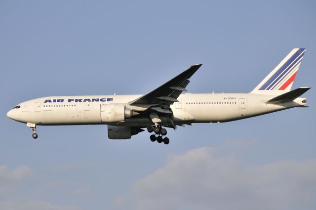 Boeing 777-200 (F-GSVP) - Seen at KIAD on 6/6/2009.