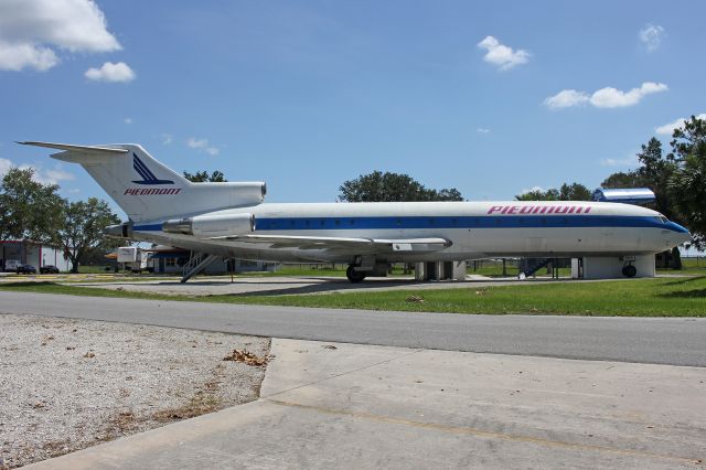 BOEING 727-200 (N265FE)