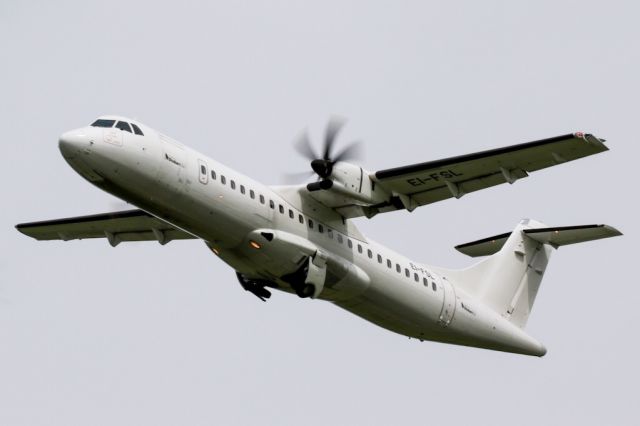 Aerospatiale ATR-72-600 (EI-FSL) - EI3323 on the way back to Dublin