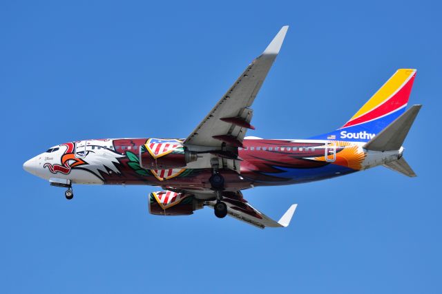 Boeing 737-700 (N918WN) - Landing Runway 23-FR at KIND