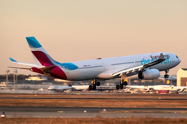 Airbus A330-300 (D-AIKH)