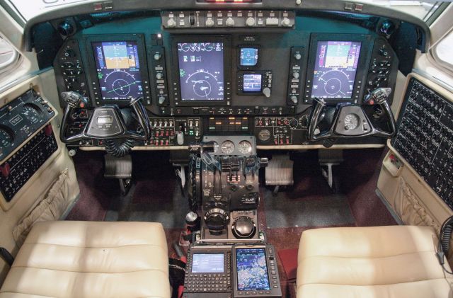 Beechcraft Super King Air 300 (RLI351) - A very nice B200. ProLine21 equipped.