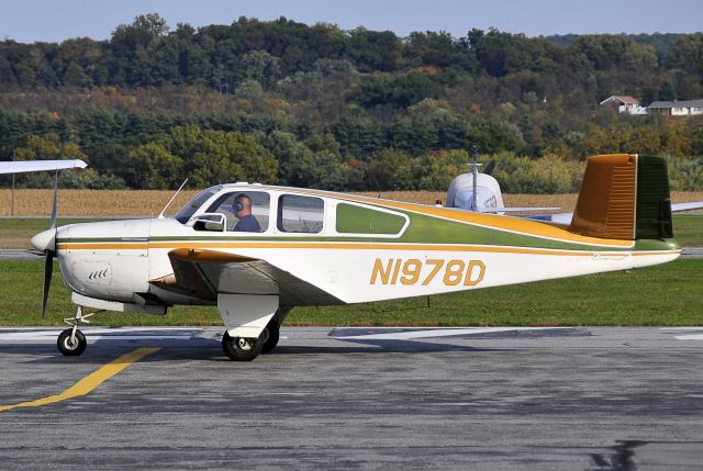 Beechcraft 35 Bonanza (N1978D) - Seen at KFDK on 10/11/2009.      a href=http://discussions.flightaware.com/profile.php?mode=viewprofile&u=269247  [ concord977 profile ]/a