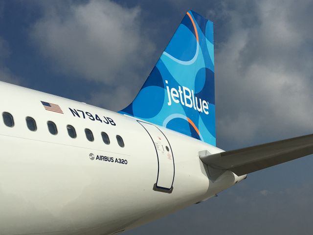 Airbus A320 (N794JB) - Latest JBU colors!