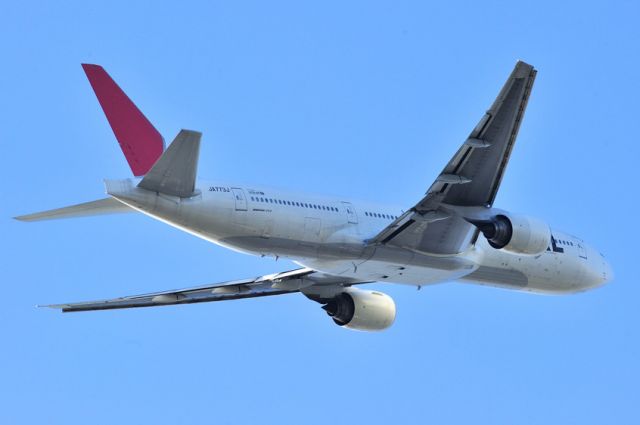 Boeing 777-200 (JA773J) - 2013