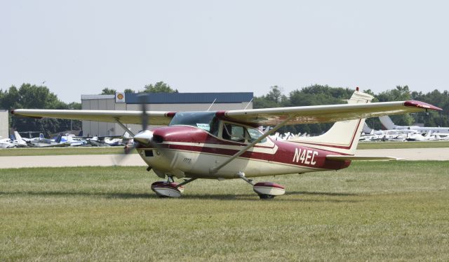 Cessna Skylane (N4EC) - Airventure 2019