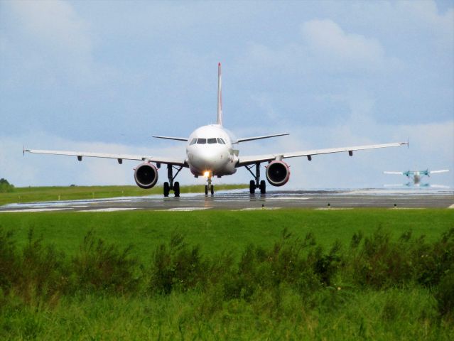 Airbus A319 (C-FYKW)