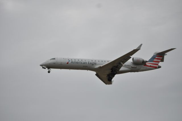 Canadair Regional Jet CRJ-200 (N526EA)