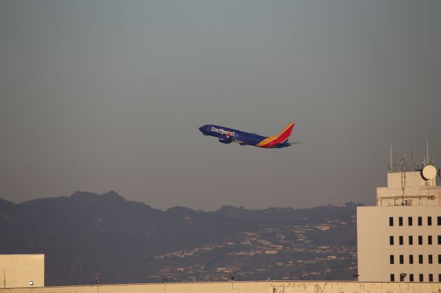 Boeing 737 MAX 8 (N8741L)
