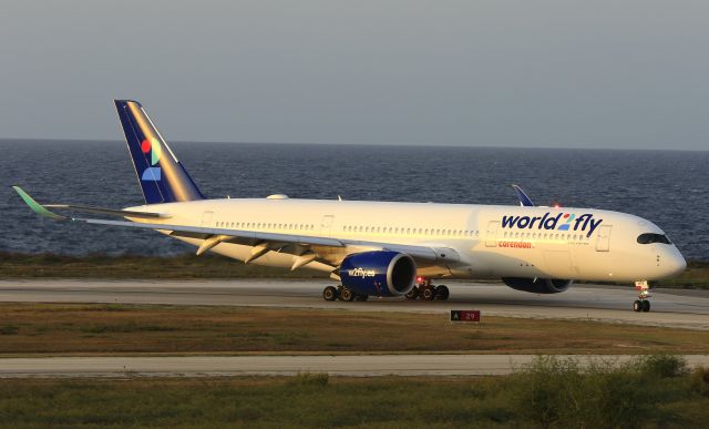 Airbus A350-900 (EC-NTB)
