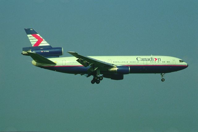 McDonnell Douglas DC-10 (C-FCRD) - Final Approach to Narita Intl Airport Rwy16 on 1987/08/30