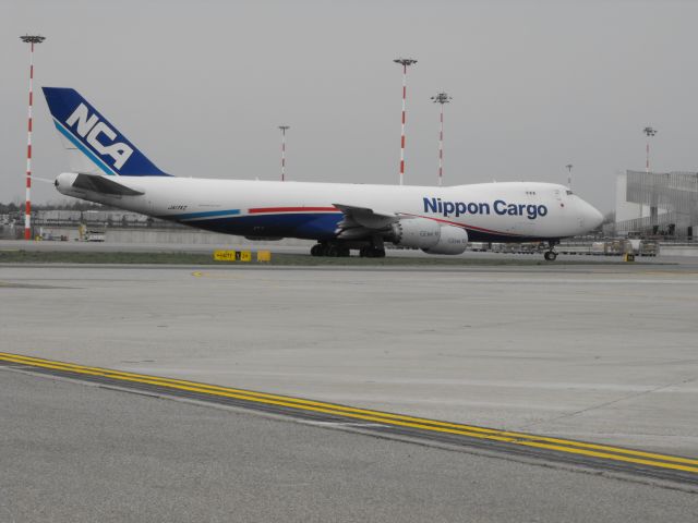 BOEING 747-8 (JA17KZ)