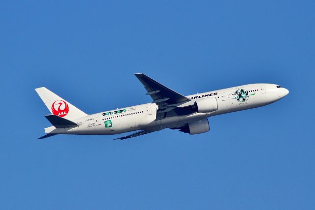 Boeing 777-200 (JA8984) - (18/11/2013)