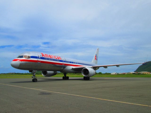 Boeing 757-200 (N621AM)