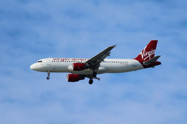 Airbus A320 (N839VA)