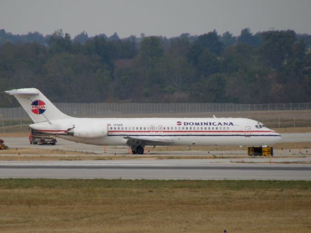 McDonnell Douglas DC-9-30 (HI869) - PAWA Dominicana DC-9 sits on the far side of Blue Grass airport (KLEX) awaiting her passengers...