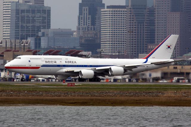 BOEING 747-8 (22-0001)