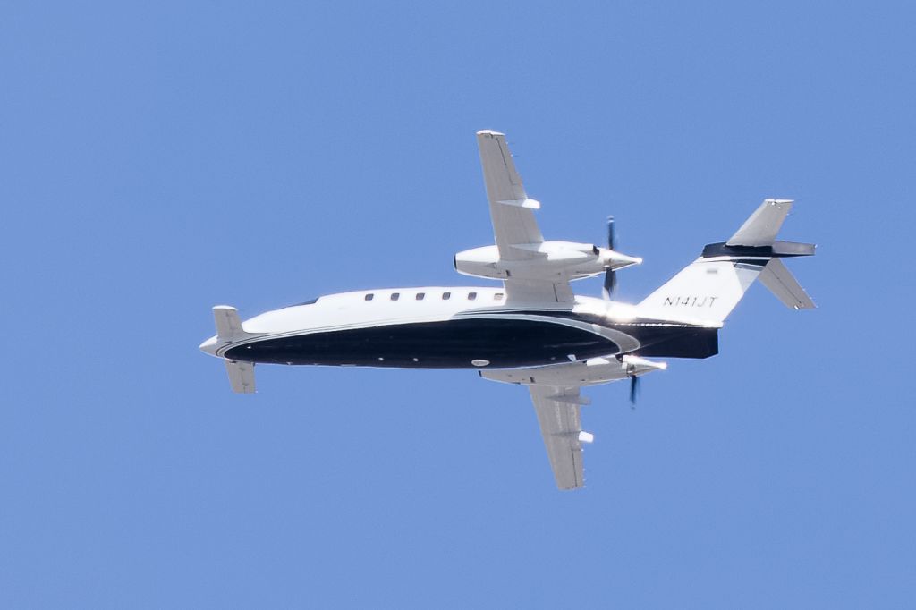 Piaggio P.180 Avanti (N141JT) - Flying over 78757