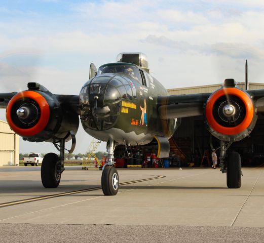 North American TB-25 Mitchell (N345TH) - “Show Me” returning to Smartt field with fresh paint