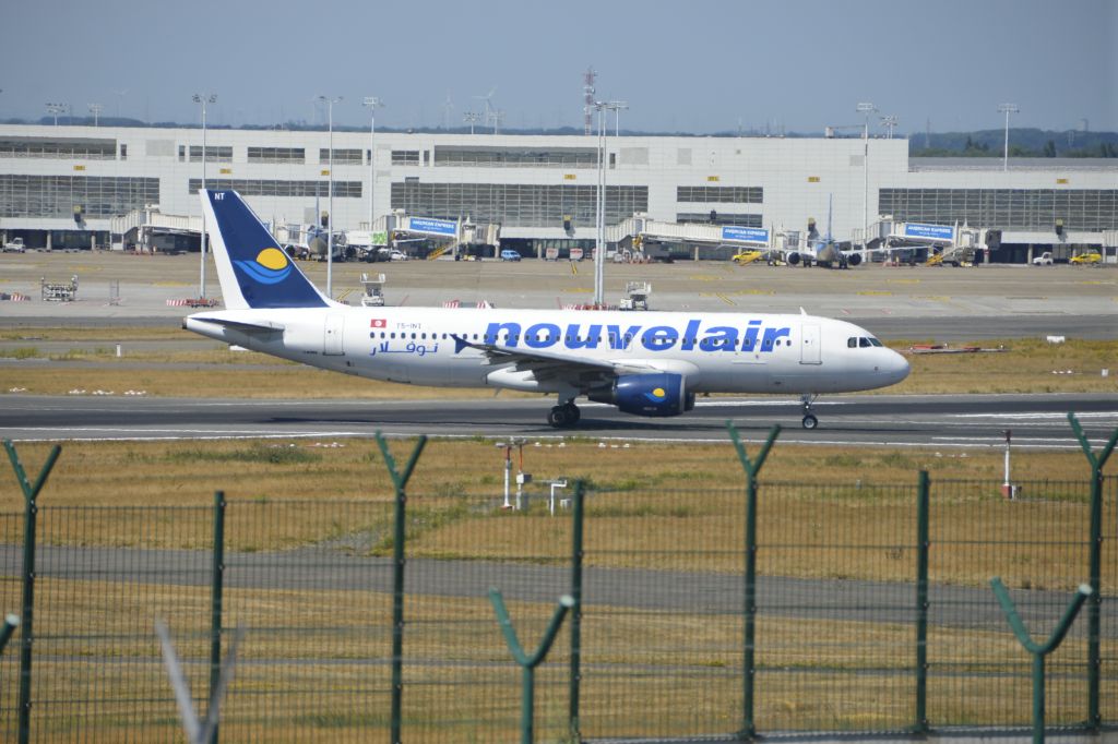 Airbus A320 (TS-INT)